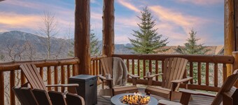 High Meadow by AvantStay | Alpine Views w/ Indoor Pool,Hot Tub & Open Floor Plan