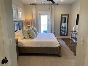 5 عدّة غرف نوم ومكواة/لوح كي وواي فاي مجانًا وملاءات أسرّة