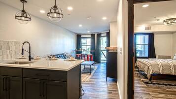 1 makuuhuone, silitysrauta/-lauta, ilmainen Wi-Fi, vuodevaatteet