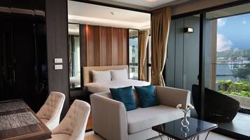 Family Condo (D4407) | Ruang tamu | TV skrin rata