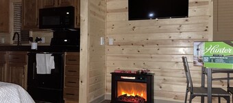 Mt. Lemmon Village Cabin #7