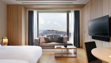 In-room safe, iron/ironing board, free WiFi, bed sheets