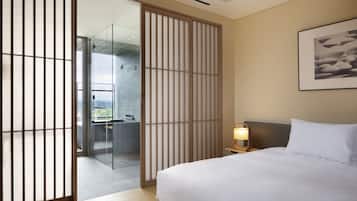 客房, 4 間臥室, 非吸煙房 (Suite, Yotei, with Onsen and Tatami) | 房內夾萬、熨斗/熨衫板、免費 Wi-Fi、床單