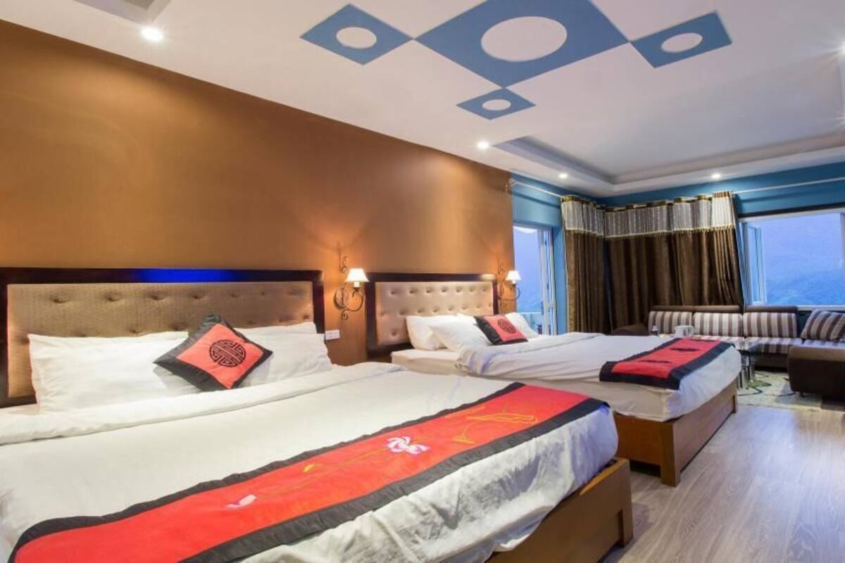 Suite familiar | 2 habitaciones, caja de seguridad en la habitación y escritorio