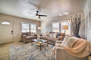 TV, fireplace, table tennis, books - Game Room & Putting Green: Reno Home! (Reno)