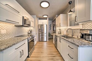 Fridge, microwave, stovetop, coffee/tea maker - Game Room & Putting Green: Reno Home! (Reno)