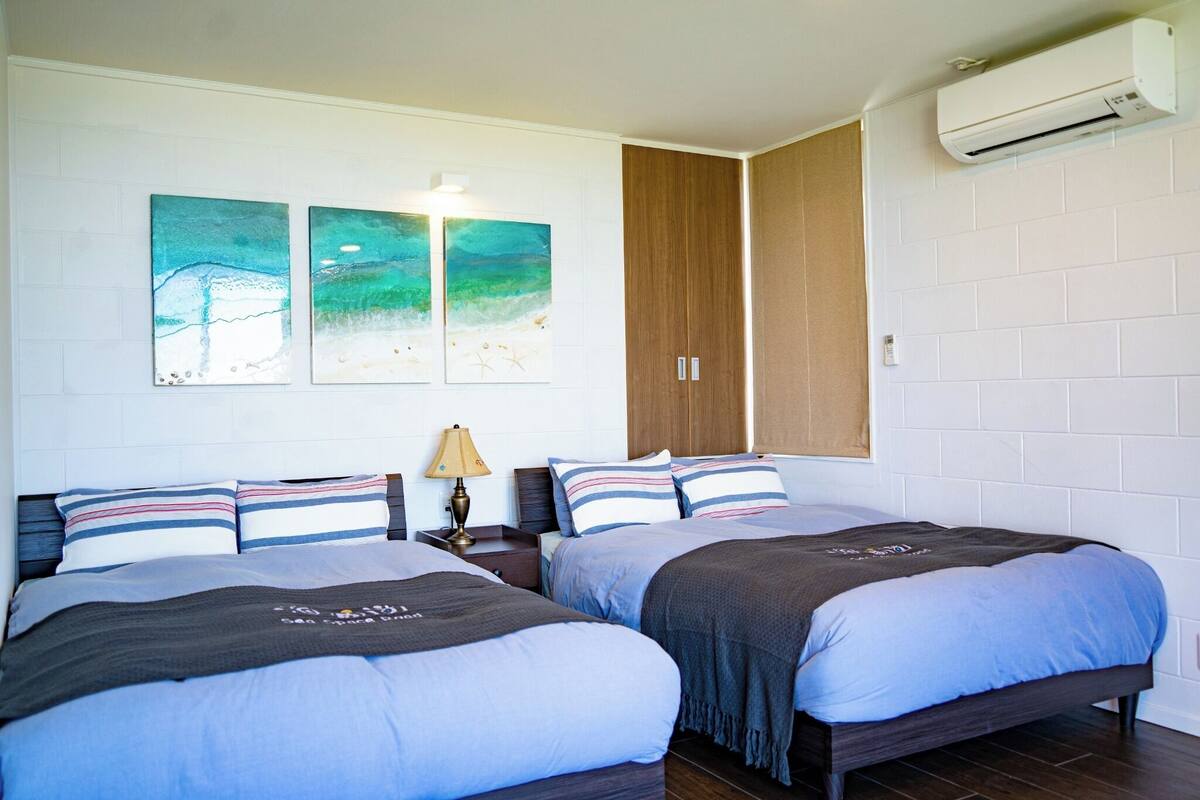 2 bedrooms, WiFi (free), bed sheets