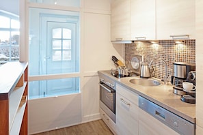 Køleskab, ovn, opvaskemaskine