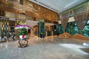 Lobby sitting area - Northern Charm Hotel (Ho Chi Minh City)