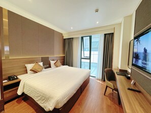 Deluxe tweepersoonskamer (Window) | Kameruitzicht