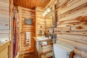 Articles de toilette gratuits, sĂšche-cheveux, serviettes fournies
