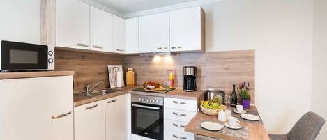 Fridge, microwave, oven, dishwasher