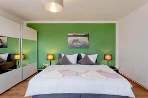 3 Schlafzimmer, Reisekinderbett, WLAN