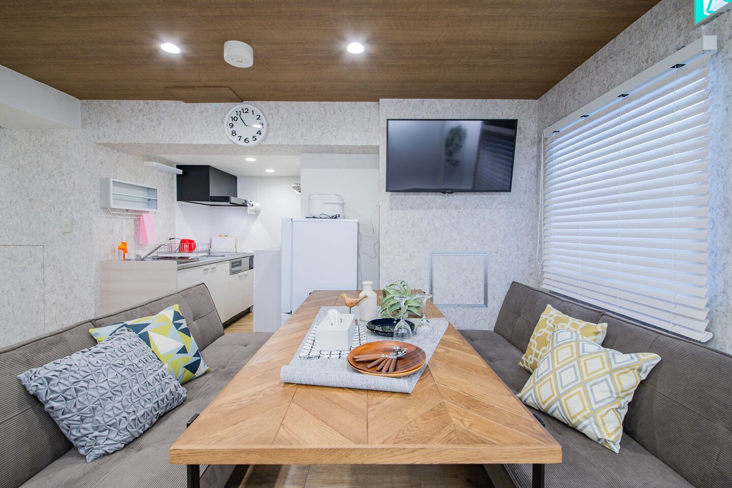 Apartment | Living area | Flat-screen TV