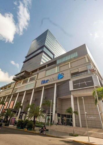 Family Apartment City Center 2 Bedroom Gym Rooftop