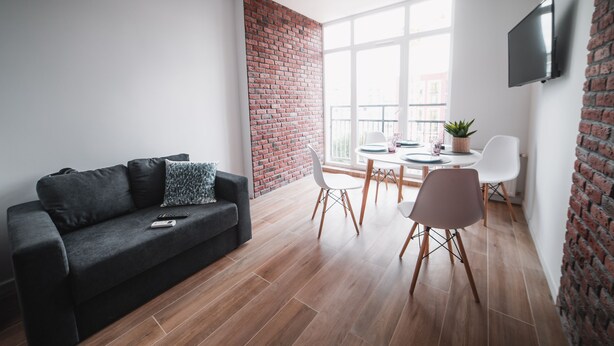 Full-size fridge, microwave, stovetop, electric kettle - Kostjukowski Apartments Shevchenka 60 (Lviv)
