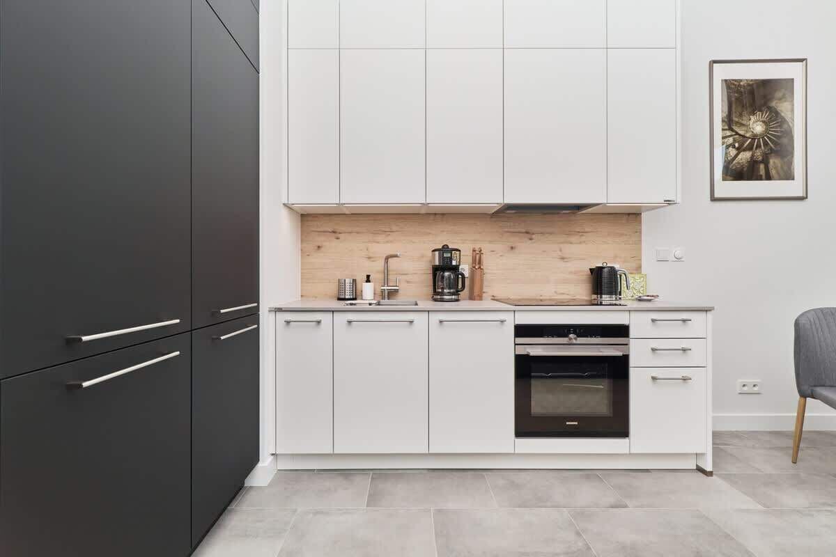 Kühlschrank, Ofen, Herdplatte, Geschirrspüler