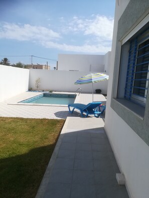 Outdoor pool - Superb villa near the sea (Houmt Souk)