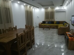 Interior - Superb villa near the sea (Houmt Souk)