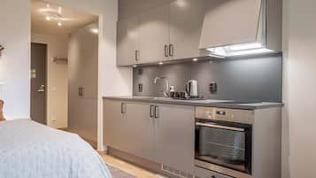 Traditional Studio | Private kitchen