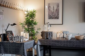 Free daily continental breakfast  - Uppsala Hotel Apartments (Uppsala)
