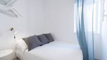 3 chambres, fer et planche Ă repasser, Wi-Fi gratuit, draps fournis