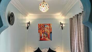 5 soveværelser, pengeskab på værelset, strygejern/strygebræt