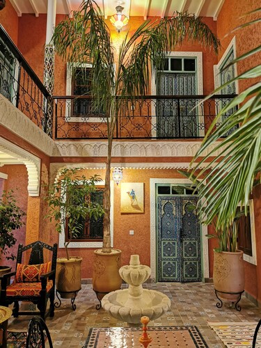 Close to everything in the medina - Authentic renovated Moroccan house