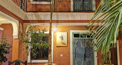 Close to everything in the medina - Authentic renovated Moroccan house