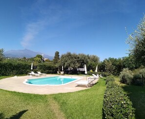 Utomhuspool