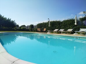 Utomhuspool