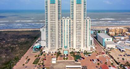 Sapphire 802 - Stylish 3bd w/gorgeous view of the Gulf. Movie screening & game room, fitness center.