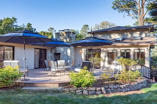 Pacific Retreat: Beautiful 3 Bedroom 2 Bonus Rooms/Generator/Hot Tub