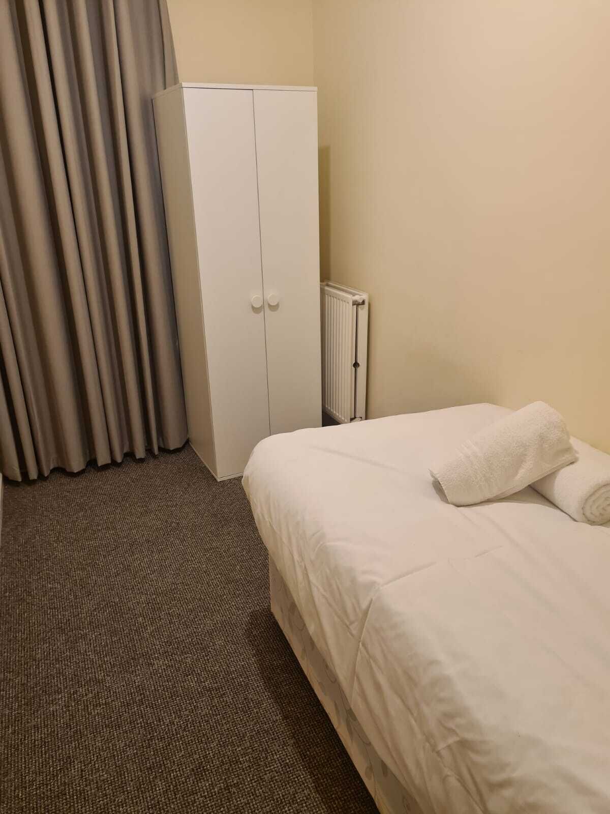 House | 2 bedrooms, iron/ironing board, free WiFi, bed sheets