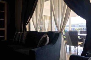 Smart TV - Tranquility at its Best (Freeport)