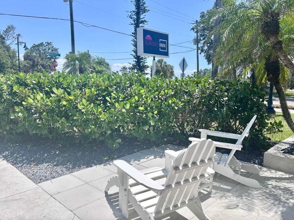 Property grounds - Newly Renovated Charlotte Harbor - Sunset Inn #3 (Port Charlotte)