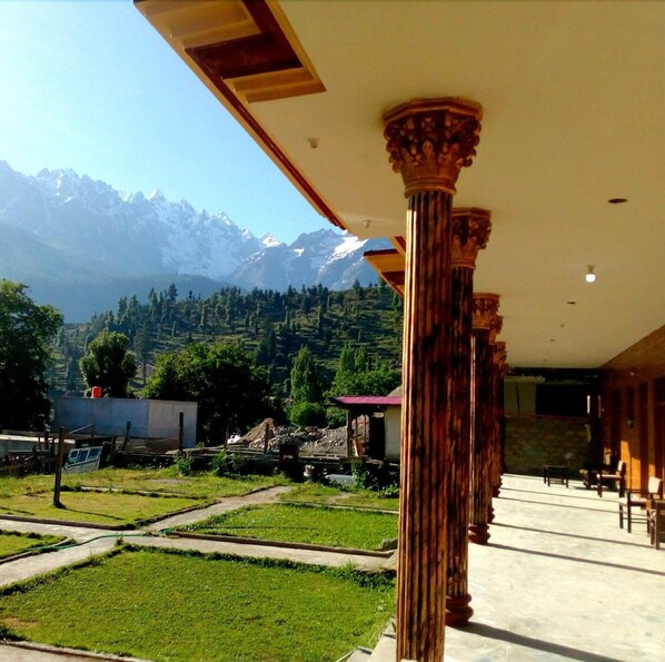 Balcony - Hotel Walnut City (Swat)