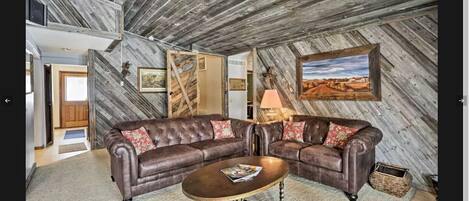 Smart TV, chimenea y estéreo