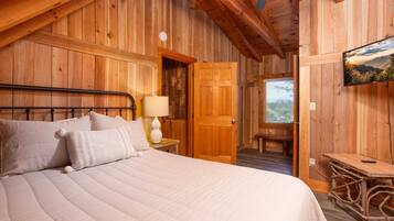 3 Schlafzimmer, BĂŒgeleisen/BĂŒgelbrett, WLAN, BettwĂ€sche