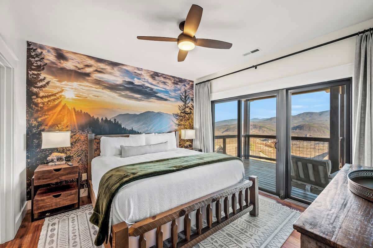 7 bedrooms, iron/ironing board, free WiFi, bed sheets