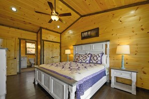 3 bedrooms, iron/ironing board, free WiFi, bed sheets - Free Attractions, Great views pool table Private  Heated Pool, & Hot Tub (Sevierville)