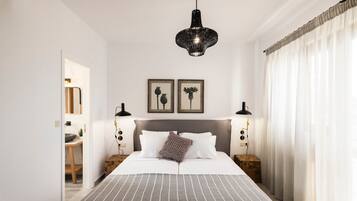 8 bedrooms, in-room safe, iron/ironing board, free WiFi