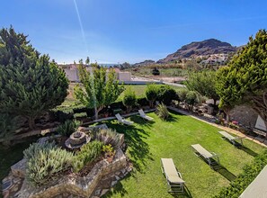 Unclassified image, 4 of 16, button - Mythos apartment 3,near beach & tavern,South Crete (Damnoni)