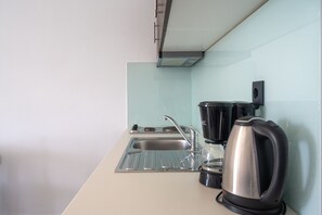 Fridge, oven, coffee/tea maker, electric kettle - Mythos studio 1,near beach & tavern,South Crete (Damnoni)