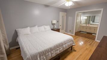 4 bedrooms, iron/ironing board, free WiFi, bed sheets