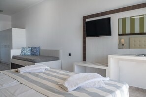 1 soverom, safe på rommet, strykejern/-brett og wi-fi (inkludert)