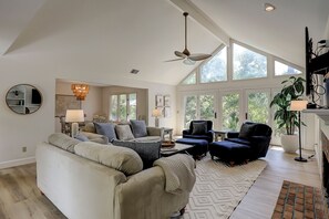 TV, DVD player, printers - Lovely single level Palmetto Dunes home with a pool and lagoon views! (Hilton Head)