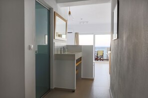 Junior Room, Sea View | Bathroom - Sea Breeze Hotel (Hersonissos)