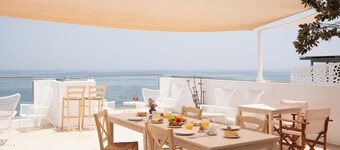 Sea Breeze Hotel