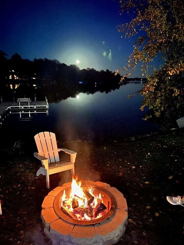 Perfect Location On Protected Channel, Swimming, Fishing From Dock, Amazing View